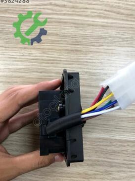 Mitsubishi L300 Cam Açma Düğmesi MR159874 çıkma parça