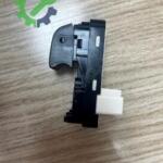 CAM AÇMA DÜĞMESİ MAZDA 3 10-21 ÖN SAĞ