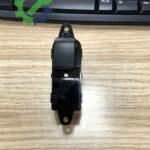 CAM AÇMA DÜĞMESİ MAZDA 6 02-07 TEKLİ