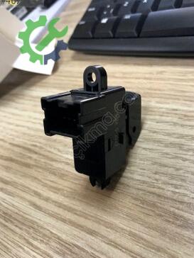 Nissan Micra Cam Açma Düğmesi 25411-AX010 çıkma parça