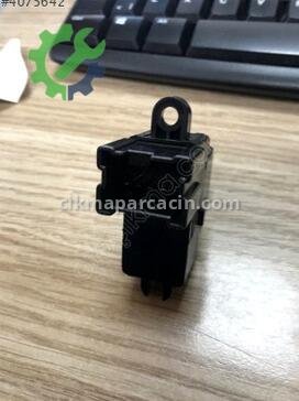 Nissan Micra Cam Düğmesi 25411-AX010 çıkma parça