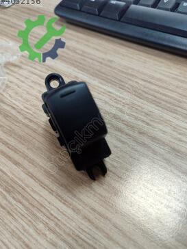 Nissan Navara Cam Açma Düğmesi çıkma parça