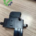 CAM AÇMA DÜĞMESİ NAVARA 07-13/QASHQAI 07-13/MICRA 02-09/NOTE 06-