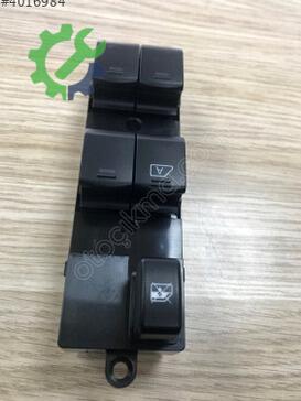 Nissan Navara Cam Açma Düğmesi 25401-4X00D çıkma parça