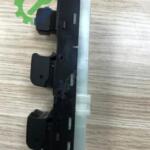 CAM AÇMA DÜĞMESİ NAVARA 07-13/QASHQAI/ NOTE 07-09 ÖN SOL