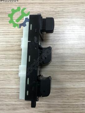 Nissan Navara Cam Açma Düğmesi 25401-4X00D çıkma parça