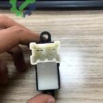 CAM AÇMA DÜĞMESİ NAVARA 15-19 TEKLİ