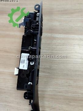 Hyundai Tucson Cam Düğmesi 93570-D30414X çıkma parça