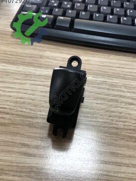 Nissan Qashqai Cam Açma Düğmesi 25411-1KL5A çıkma parça