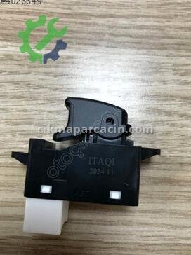 Kia Rio Cam Düğmesi 93581-1G001 çıkma parça