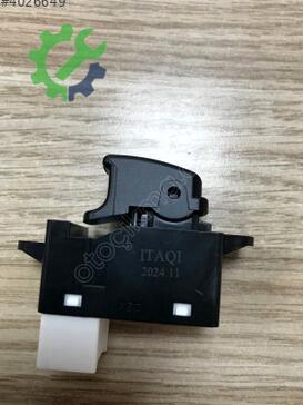 Kia Rio Cam Açma Düğmesi 93581-1G001 çıkma parça