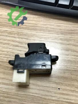 Kia Rio Cam Açma Düğmesi 93580-1W010 çıkma parça