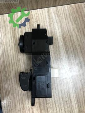 Hyundai Starex Cam Açma Düğmesi 93570-4A000 çıkma parça