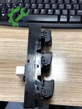Hyundai Tucson Cam Düğmesi 93570-2E200 çıkma parça