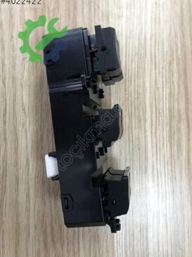 Hyundai Tucson Cam Açma Düğmesi 93570-D3041 çıkma parça