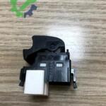 CAM AÇMA DÜĞMESİ YARIS 01-05 TEKLİ