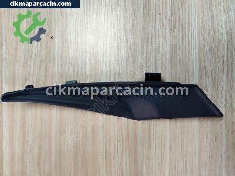 Toyota Corolla Ön Cam Izgarası çıkma parça