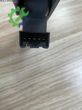 Dfm Pikap Cam Düğmesi 3746070-01 çıkma parça