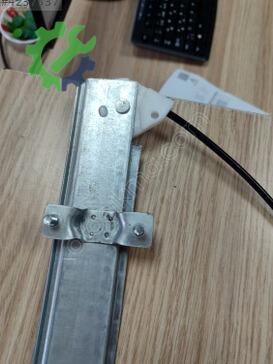 Hyundai Accent Sol Ön Cam Krikosu 82403-22011 çıkma parça