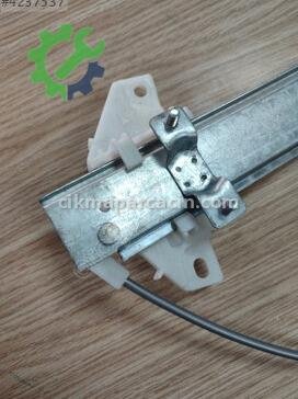 Hyundai Accent Sol Ön Cam Krikosu 82403-22011 çıkma parça