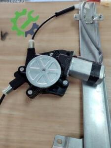 CAM KRİKOSU BONGO 97-08 ÖN SOL MOTORLU