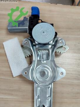 Honda Civic Sol Ön Cam Krikosu 72251-TR0-A01 çıkma parça