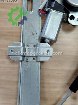 Honda Civic Sağ Ön Cam Krikosu 72210-S04-A01 çıkma parça