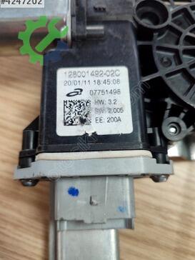 Renault Clio Sol Ön Cam Krikosu 807018534R çıkma parça