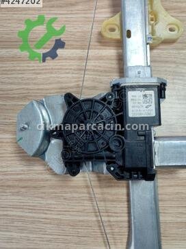 Renault Clio Sol Ön Cam Krikosu 807018534R çıkma parça