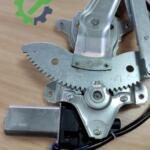 CAM KRİKOSU COROLLA AE111 98-02 ÖN SOL (ELEKTRİKLİ MOTORLU)