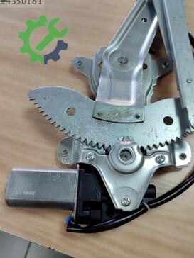 Toyota Corolla Sol Ön Cam Krikosu 69802-02040 çıkma parça