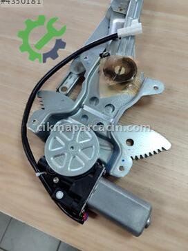 Toyota Corolla Sol Ön Cam Krikosu 69802-02040 çıkma parça