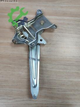 Toyota Corolla Sağ Arka Cam Krikosu 69803-12130 çıkma parça