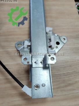 Nissan Juke Sağ Ön Cam Krikosu 80720-1KA0A çıkma parça