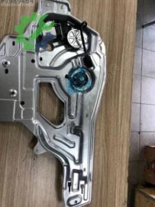 CAM KRİKOSU MOTORLU SANTAFE 00-06 ÖN SOL