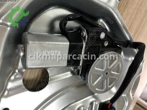 Hyundai Santa Fe Sol Ön Cam Krikosu 82405-26000 çıkma parça