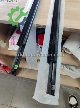 Toyota Verso Cam Sıyırıcı 75710-64010-75720-64010 çıkma parça