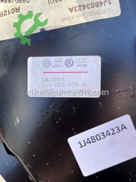 Volkswagen Golf Çamurluk Sacı 1J4803423A çıkma parça
