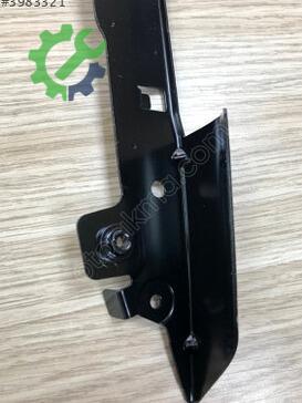 Renault Megane Sol Ön Çamurluk 7782101275 çıkma parça
