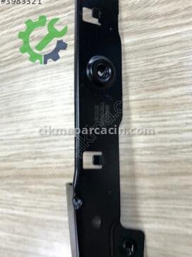 Renault Megane Sol Ön Çamurluk 7782101275 çıkma parça
