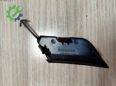 Toyota Corolla Çeki Demir Kapağı 52128-02920 çıkma parça