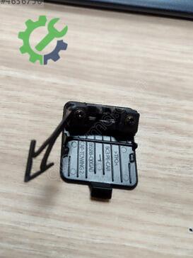 Hyundai i20 Çeki Demir Kapağı 86587-Q0GB0 çıkma parça