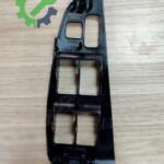 ÇERCEVE DÜĞME CAM AVENSIS 03-06 ÖN SOL (SİYAH)
