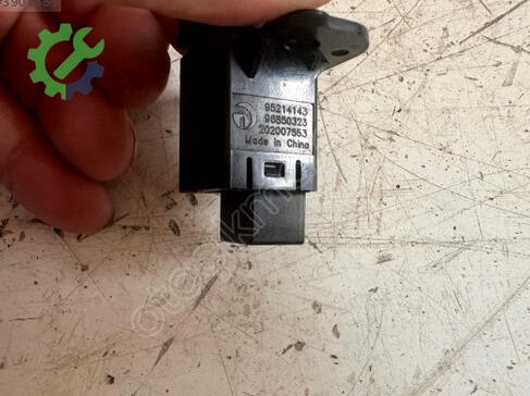 Chevrolet Aveo Flaşör Düğmesi çıkma parça