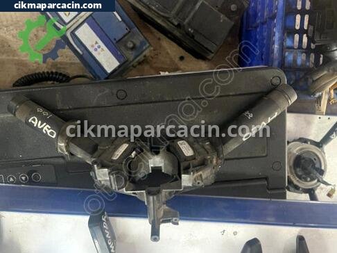 Chevrolet Aveo Silecek Kolu çıkma parça
