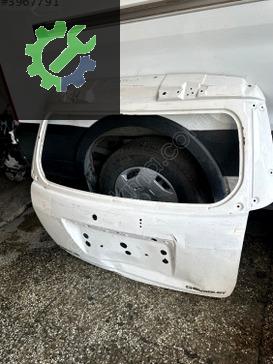 Chevrolet Captiva Bagaj çıkma parça