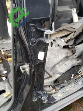 Chevrolet Captiva Sol Arka Kapı Menteşesi çıkma parça