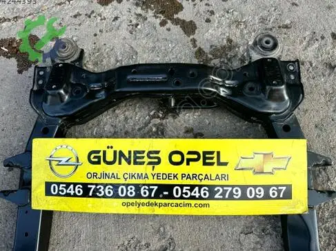 Chevrolet Cruze Travers 13470622 çıkma parça