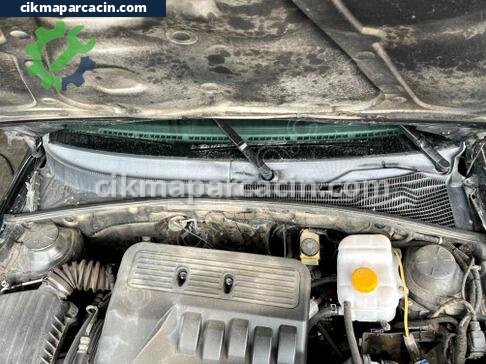 Chevrolet Lacetti Ön Cam Izgarası çıkma parça