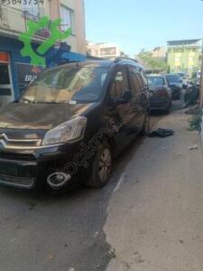 Chitroen Berlingo yeni kasa ön cam hatasız